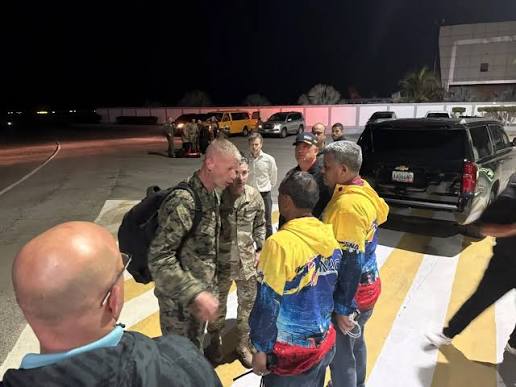 Llega a Venezuela alto mando militar de EEUU para "supervisar" el apoyo a tareas de rescate