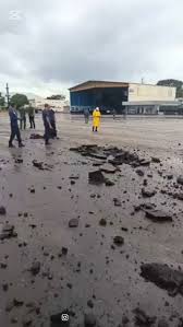 Fuerte rayo impacto en la pista de aterrizaje del Aeropuerto Internacional de Puerto Ordaz