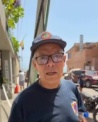 ¡Tras sobrevivir! Bombero de La Guaira decidió reincorporarse a las brigadas de auxilio mientras compañeros recuperan el cuerpo de su pareja