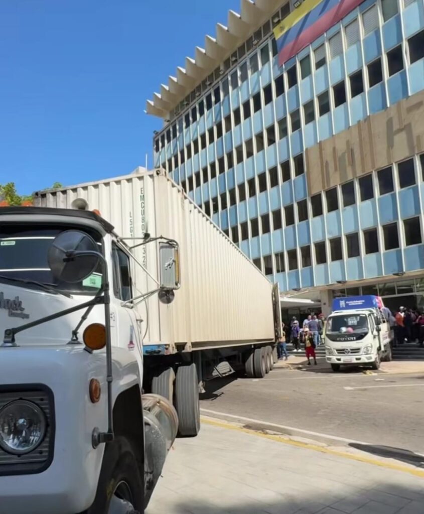 ¡Héroes al volante! La solidaridad mueve al gremio de camioneros