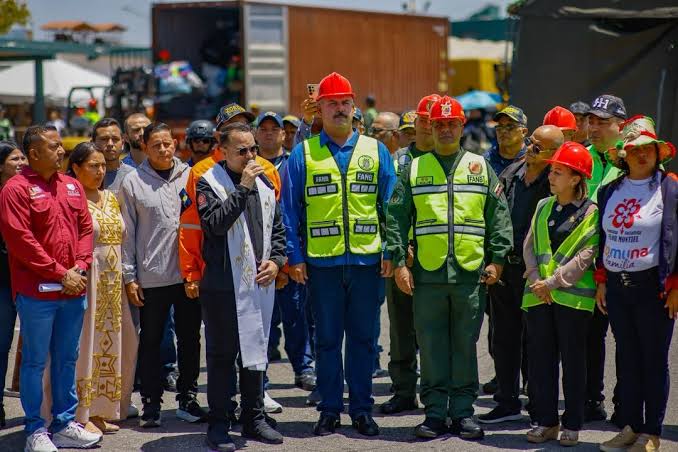 Zulianos regresan a su tierra natal tras sufrir los embates de los terremotos