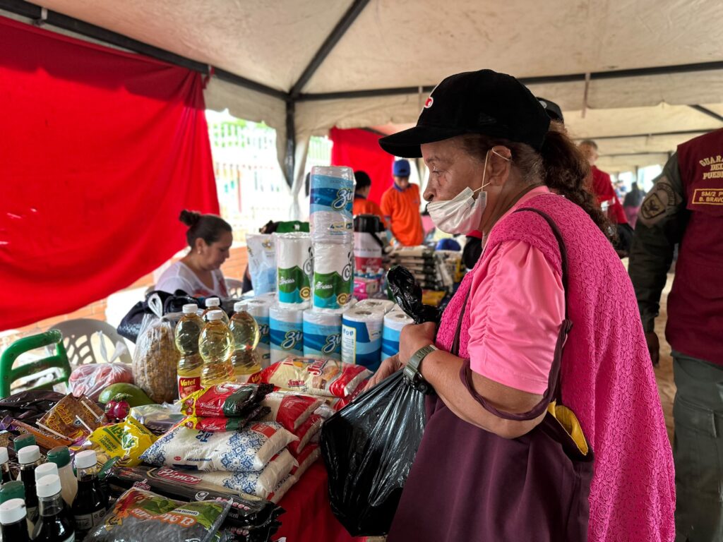 Alcaldía de Maracaibo mantiene jornadas de mercados y salud en las comunidades
