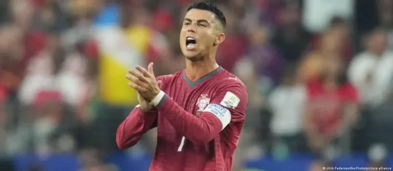 Ronaldo entra al club de "jubilados" del Mundial
