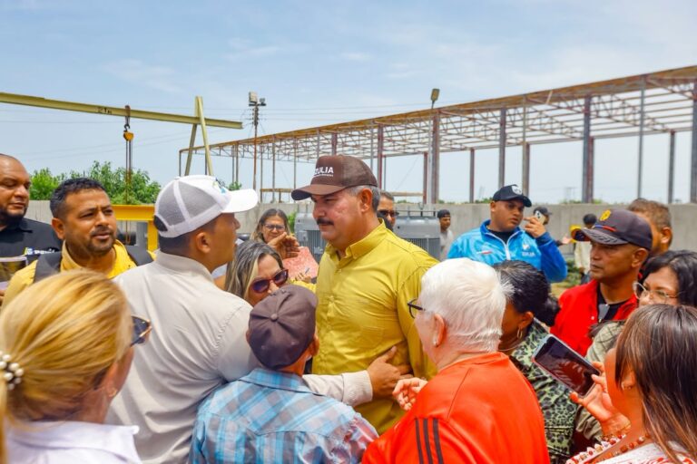 Gobernador Luis Caldera ejecuta el Plan Rector de Aguas Servidas en Lagunillas a través del Estado Mayor de la Contingencia