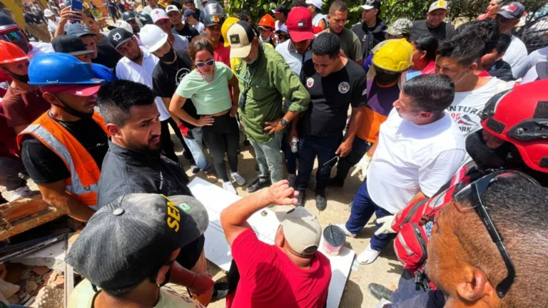 Mérida envía 19 toneladas de ayuda humanitaria a Falcón para personas afectadas por los terremotos