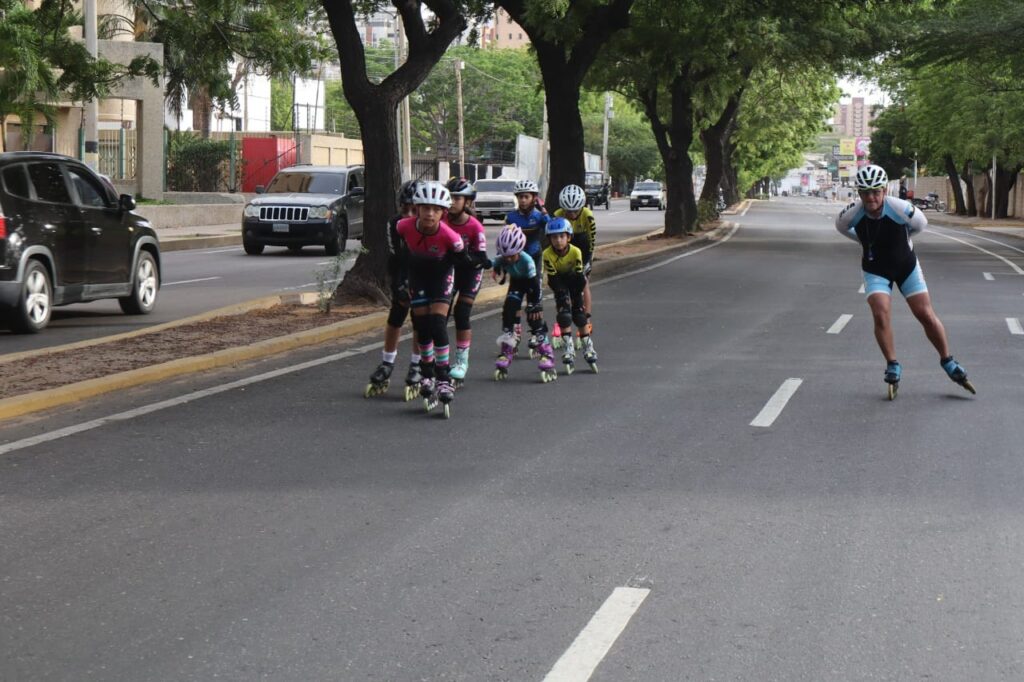‎Ciclovía unió de nuevo el deporte con la solidaridad hacia víctimas de la tragedia