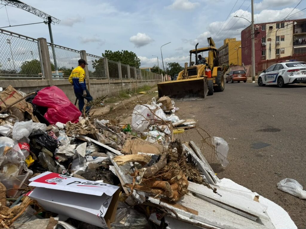 Bloques de Raúl Leonis y la “Doble Vía” fueron saneados por la Alcaldía de Maracaibo