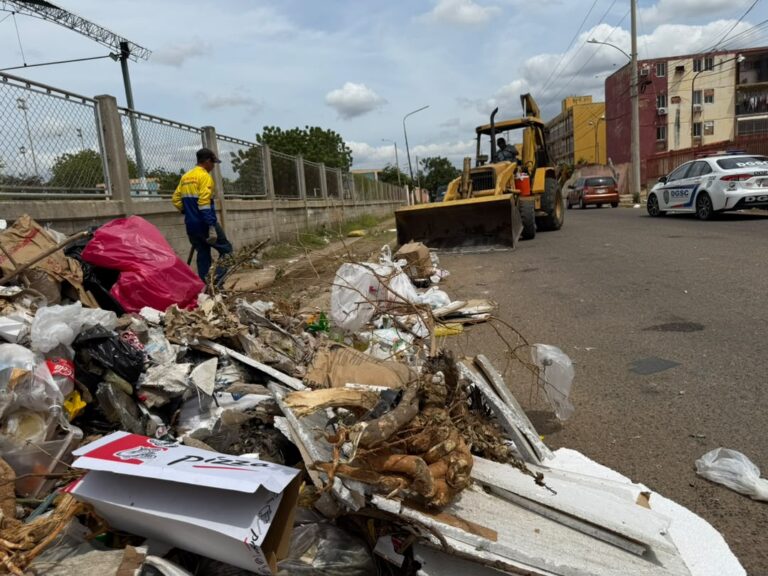 Bloques de Raúl Leonis y la “Doble Vía” fueron saneados por la Alcaldía de Maracaibo