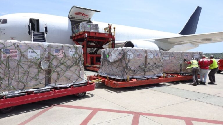 Llegan a La Guaira más de 40 toneladas de ayuda humanitaria desde EEUU