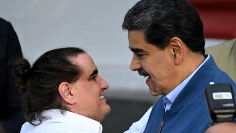 Juez ordena a Maduro y a Alex Saab pagar 314 millones de dólares por tortura contra tres estadounidenses