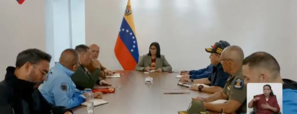 Delcy Rodríguez se reunió con organismos de seguridad, salvamento y rescate
