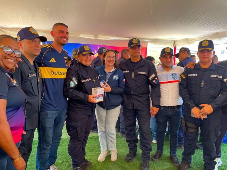 ¡Incluyó entrega de ayudas humanas! Policías y familiares recibieron atención en Jornada integral en Polimaracaibo