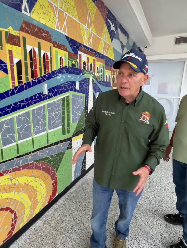 ‎¡Gestión anterior lo ocultó tras paredes de yeso! Mural de Luis Martínez vuelve a la luz en el lobby de la Alcaldía de Maracaibo