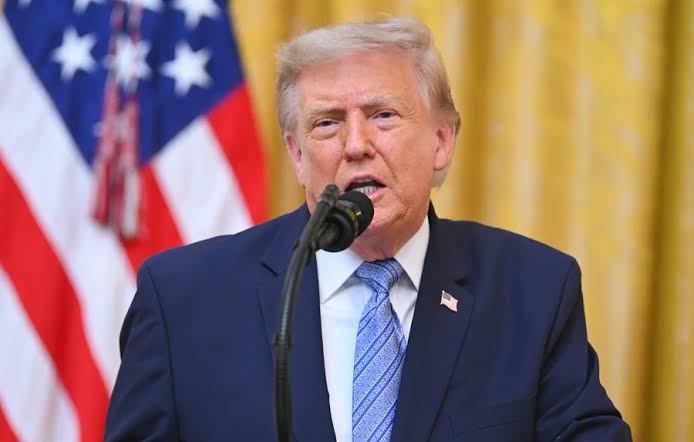 Trump desclasifica documentos de la CIA