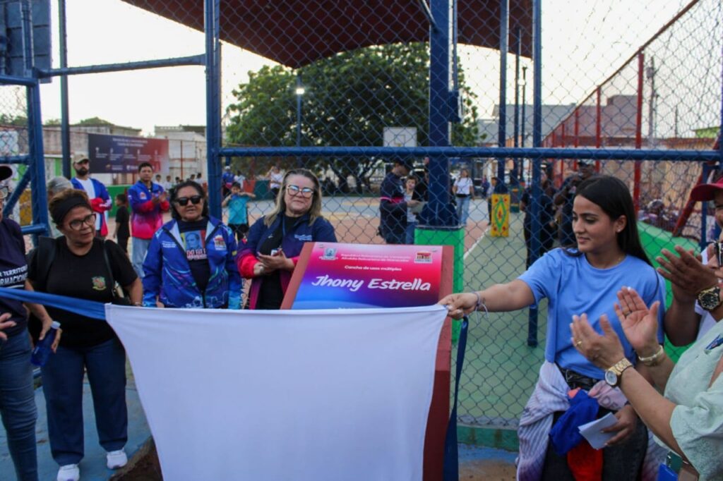 ¡Única cancha del circuito comunal Bolívar! Alcaldía reinauguró cancha Jhonny Estrella en Veritas