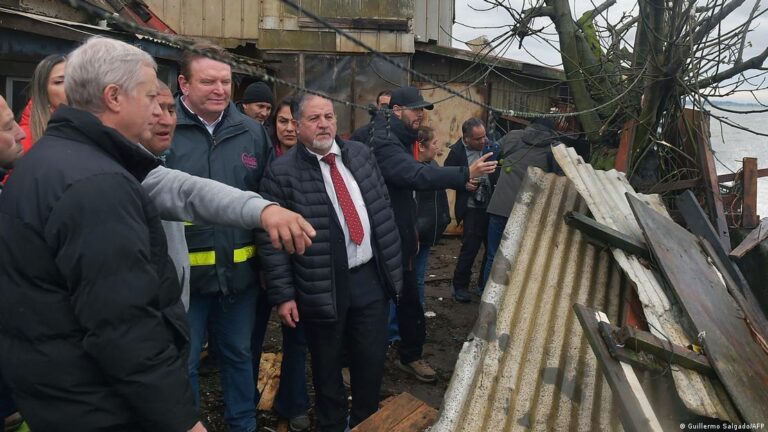 Decretan estado de catástrofe en norte de Chile por intensas lluvias
