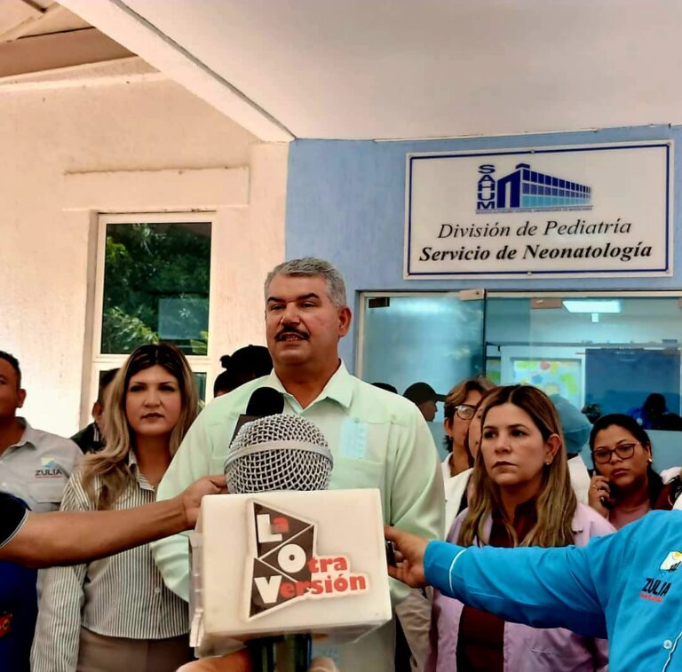 Gobernador Luis Caldera entrega rehabilitación integral de la UCI neonatal de la Maternidad Dr. Armando Castillo Plaza