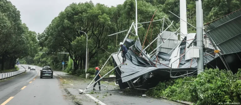 El sureste de China en alerta máxima por tifón Noul