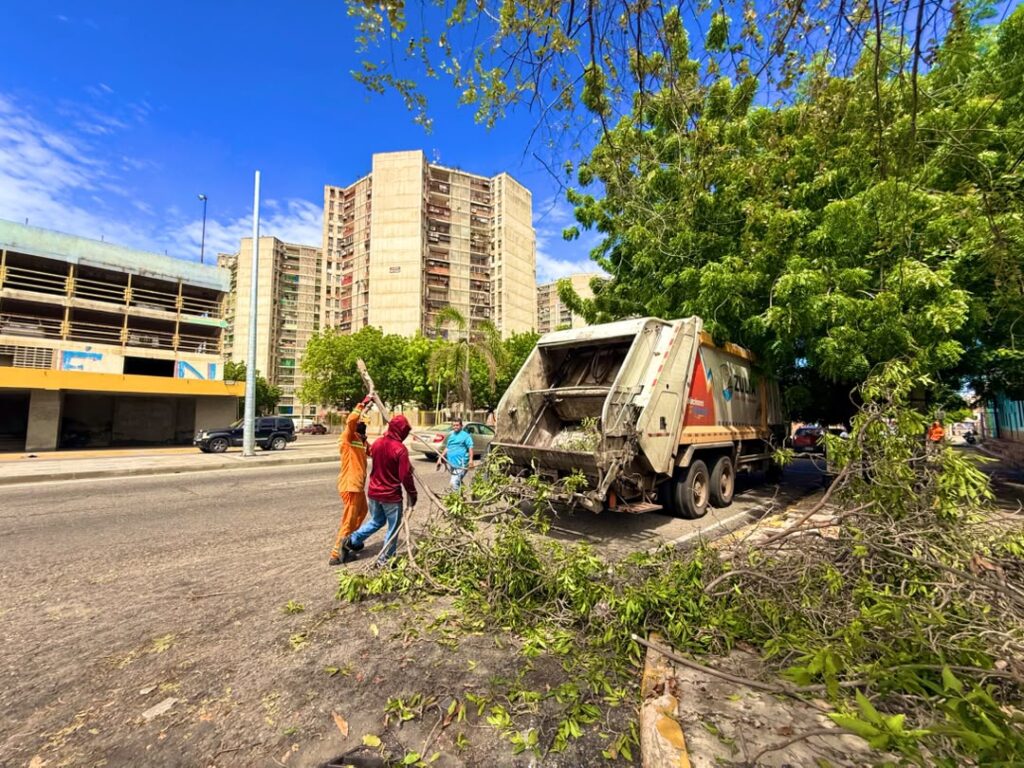 Gobernación del Zulia mantiene despliegue especial tras fuertes lluvias de este domingo 26 de julio