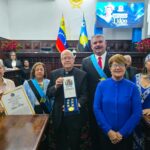 Zulia rinde tributo al poeta y escritor Udón Pérez y otorga Orden Lago de Maracaibo a 100 años de su siembra