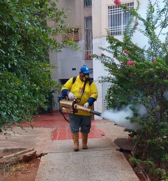 Alcaldía de Maracaibo ejecutó jornada de fumigación en la Parroquia Cacique Mara