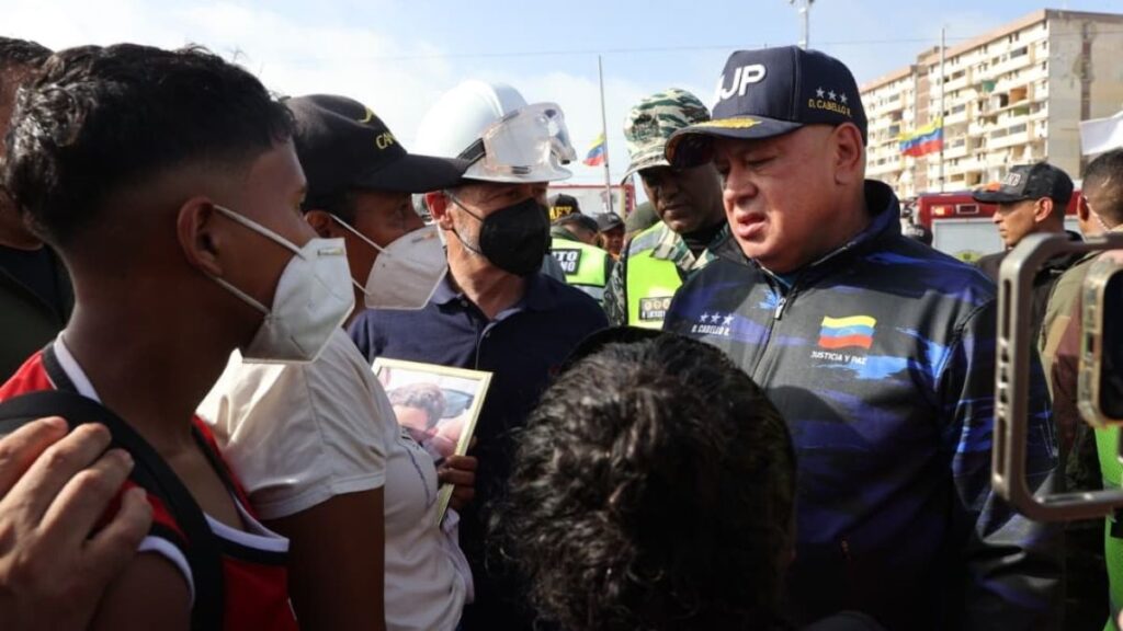 Inician demolición controlada en Venezuela