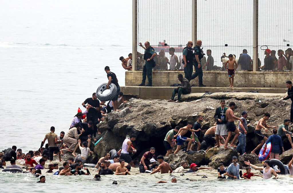 España sufre la mayor crisis en sus fronteras