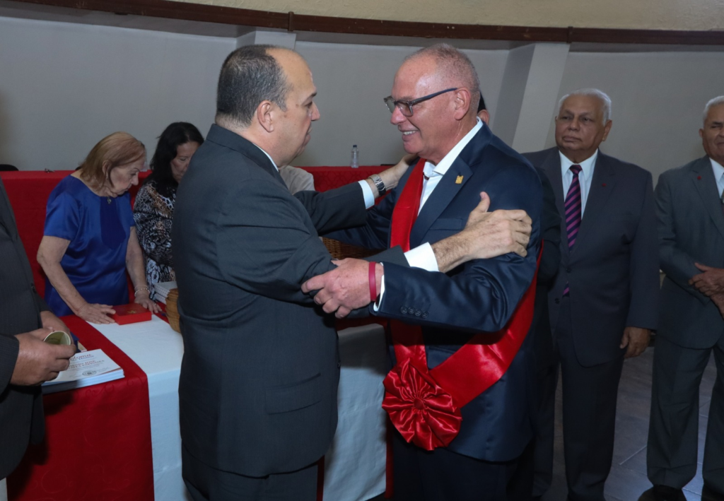 Acto del Día del Abogado Zuliano y entrega de reconocimientos al Colegio de Abogados del Zulia