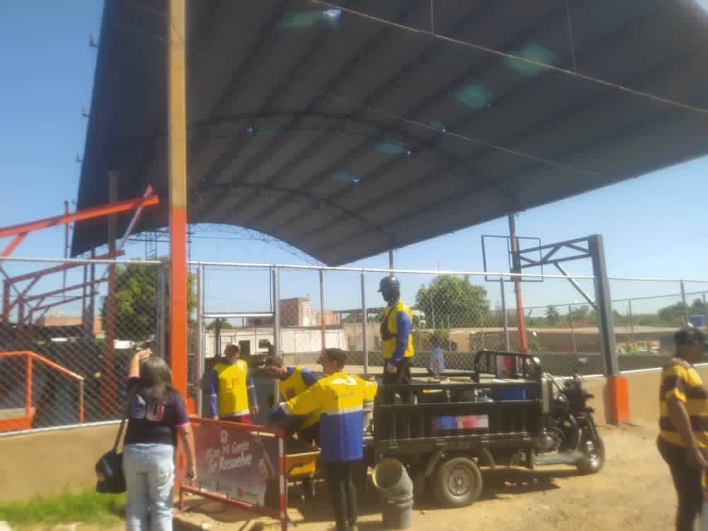 Alcaldía de Maracaibo avanza en el rescate de otras tres canchas deportivas de usos múltiples
