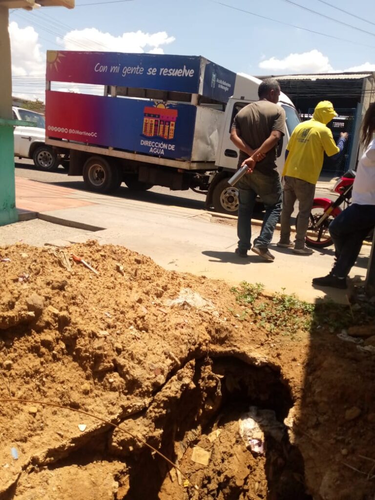 Alcaldía de Maracaibo recupera colectores en varias parroquias de la ciudad