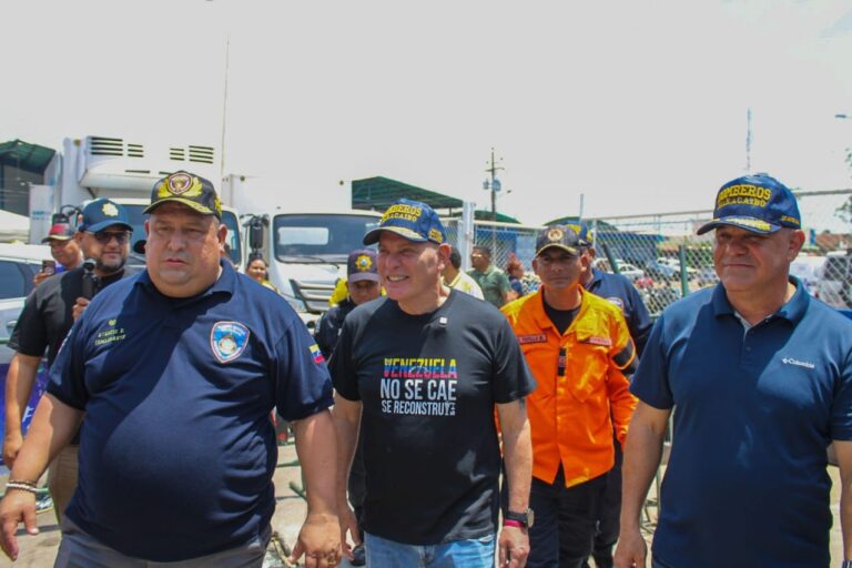 Alcalde Di Martino: Maracaibo está protegida por un Cuerpo de Bomberos con alta tecnología