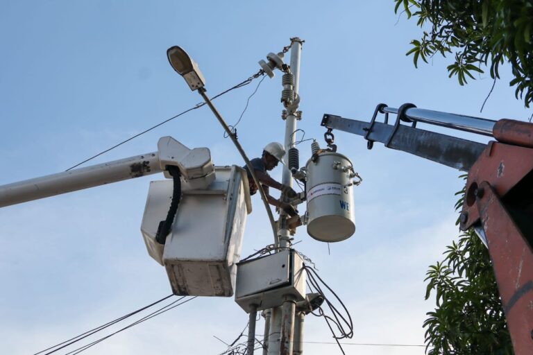 ¡Los 4 niveles de gobierno! Incluidas las 18 parroquias de Maracaibo en el reemplazo de transformadores