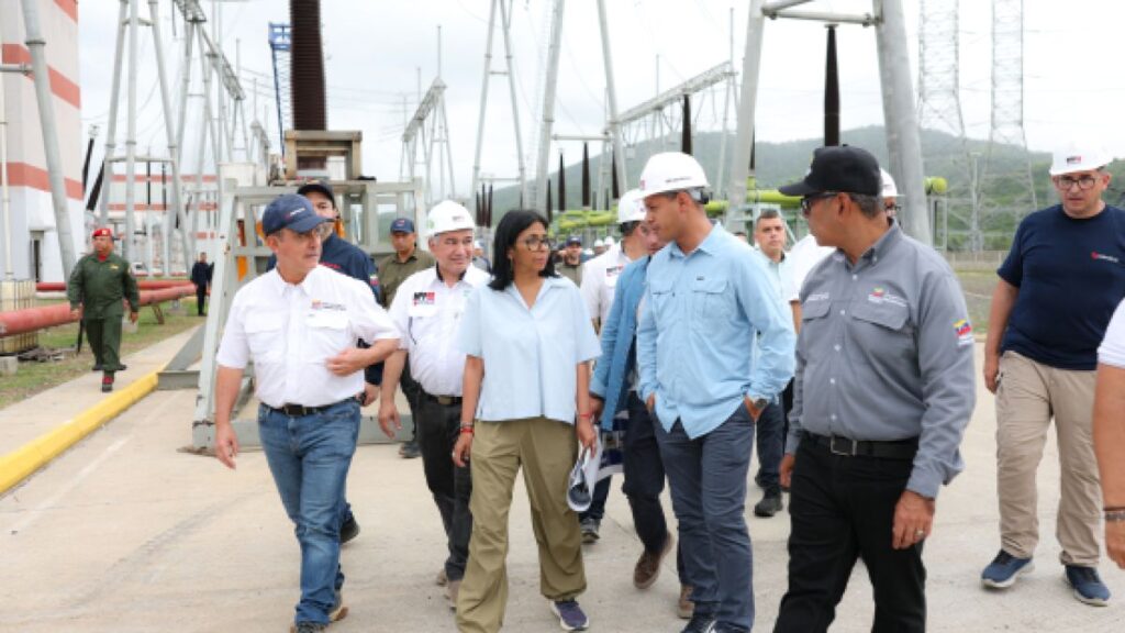 Delcy Rodríguez inspeccionó termoeléctricas Planta Centro y Termocarabobo
