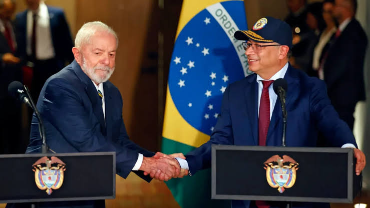 Lula se despide de Petro tras llamada telefónica reafirmando lazos entre Brasil y Colombia