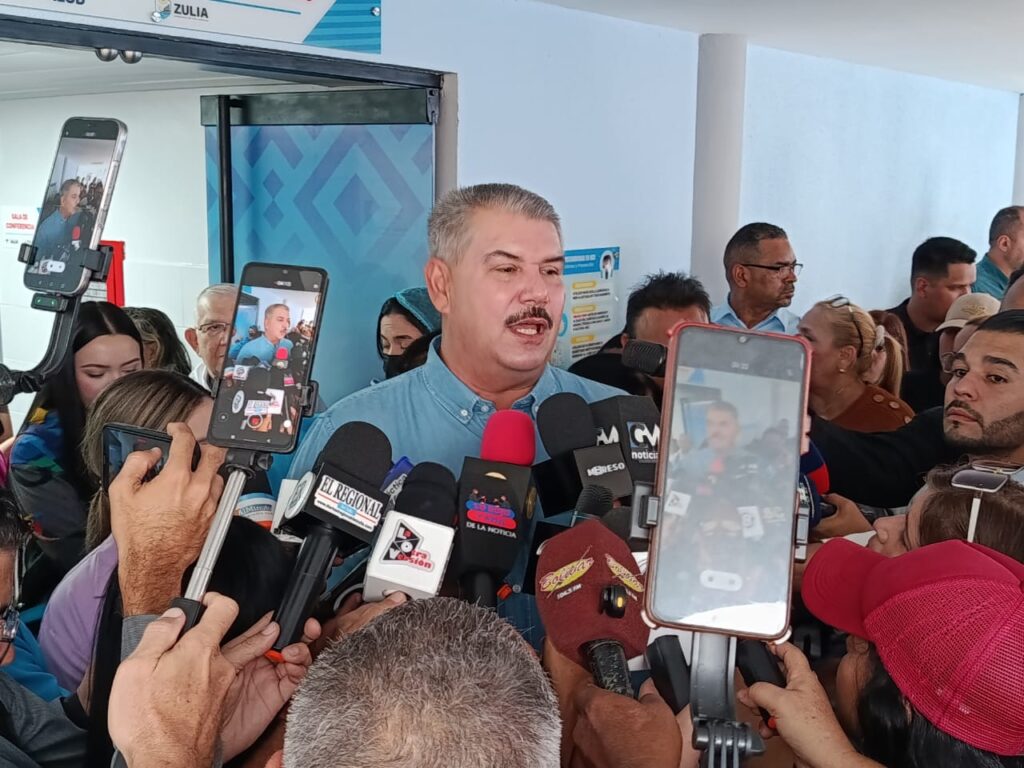 Gobernador Luis Caldera entrega UCI del Hospital General del Sur con 17 cupos para un total de 124 en la región