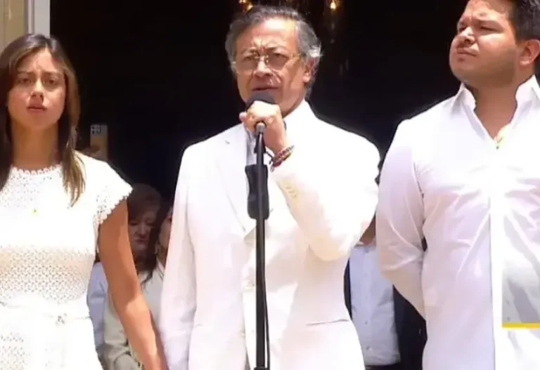 Gustavo Petro abandona la Casa de Nariño tras cuatro años en la Presidencia