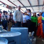 Gobernador entrega 376 para un total de 896 transformadores en menos de 10 días