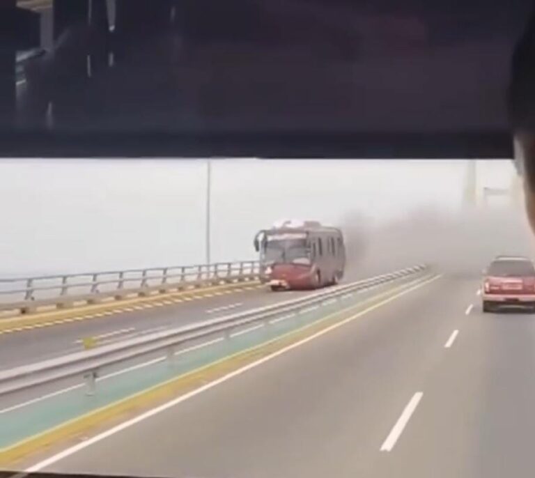 En un acto de valentía y rápida reacción, chofer de autobús se convirtió en héroe en el Zulia