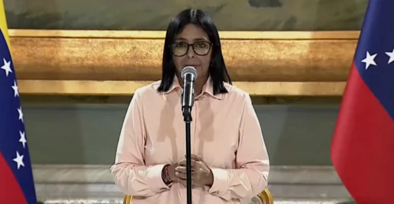 Delcy Rodríguez tras primera ronda de diálogo en Caracas: "Confío en este proceso"
