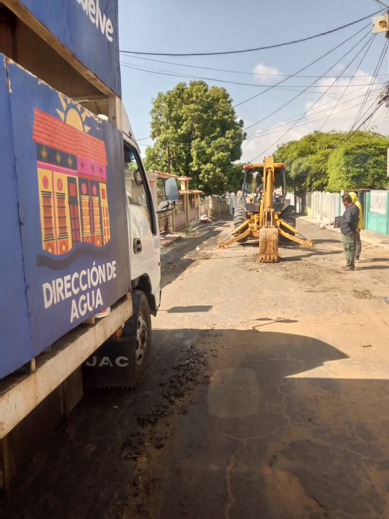 ¡Acciones de la Dirección de Aguas! Alcaldía de Maracaibo solucionó daños en tuberías y colectores en tres sectores de la ciudad