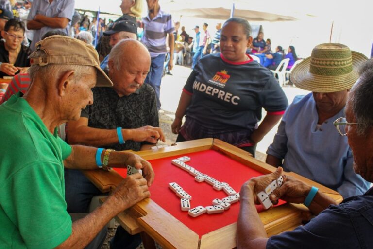 Plan Vacacional Reír 2026 lleva la recreación a los adultos mayores de la Parroquia Raúl Leoni