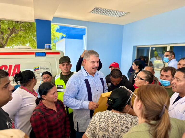 Gobernador Luis Caldera inicia trabajos de rehabilitación integral en el Hospital Senén Castillo Reverol de Santa Rita