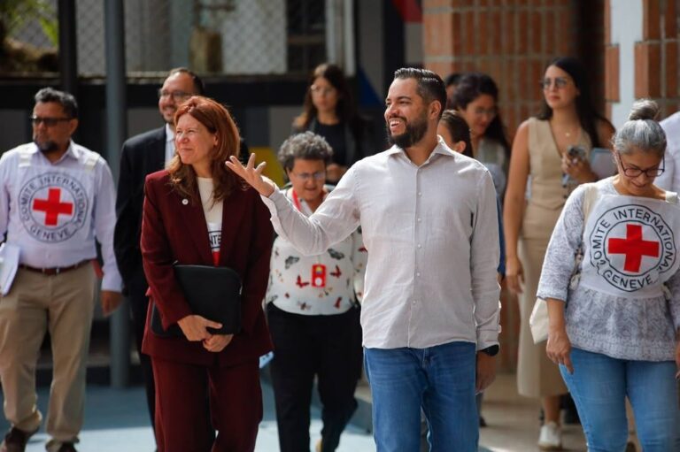 Venezuela y la Cruz Roja realizan intercambio de cooperación en materia penitenciaria