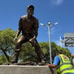 Nelson Aparicio asiste a develar la primera estatua de Luis Aparicio en Venezuela y está en Santa Lucía