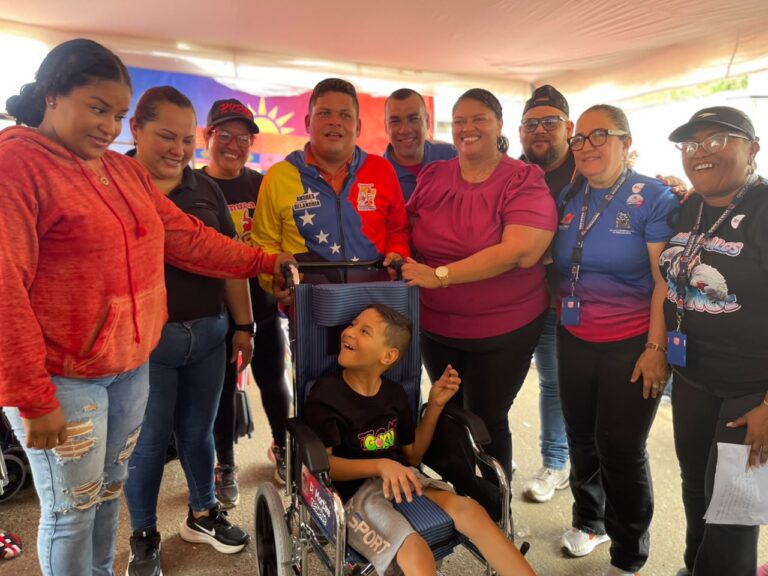 En Venancio Pulgar se entregaron más de 70 ayudas técnicas en Jornada Integral de la Alcaldía marabina