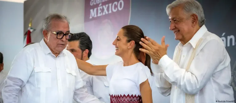 Gobernador mexicano acusado de narco deja de nuevo el cargo