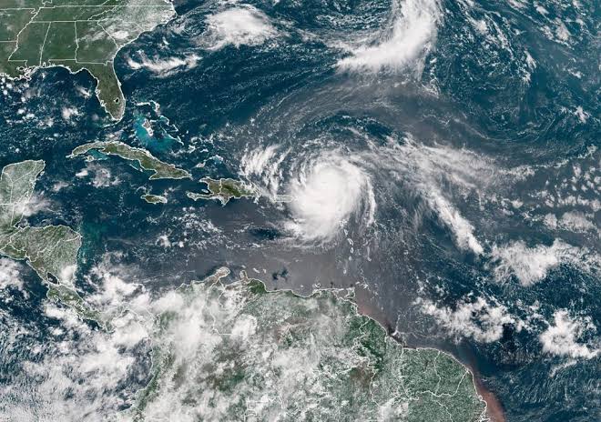Seguimiento de ondas tropicales en Venezuela