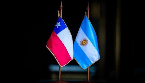 Chile anuncia reclamo a Argentina por estrecho de Magallanes
