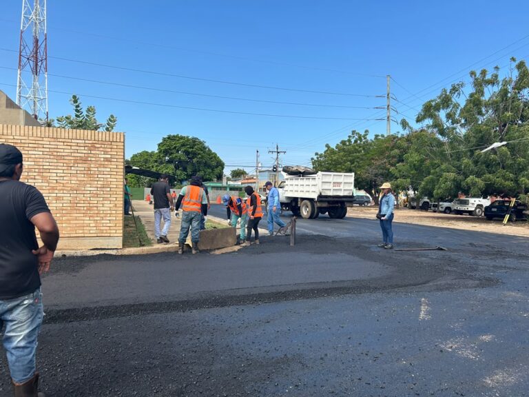 ¡A toda marcha! Alcaldía de Maracaibo acelera trabajos de asfaltado para consolidar la entrega del estadio Alejandro Borges