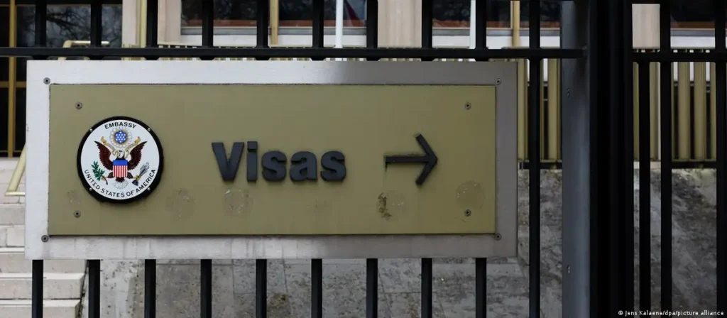 EEUU pausa a nivel mundial citas para visas de inmigración